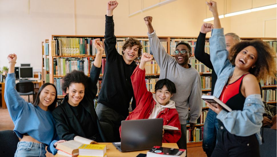 College Students' Starter Guide for LinkedIn Essentials